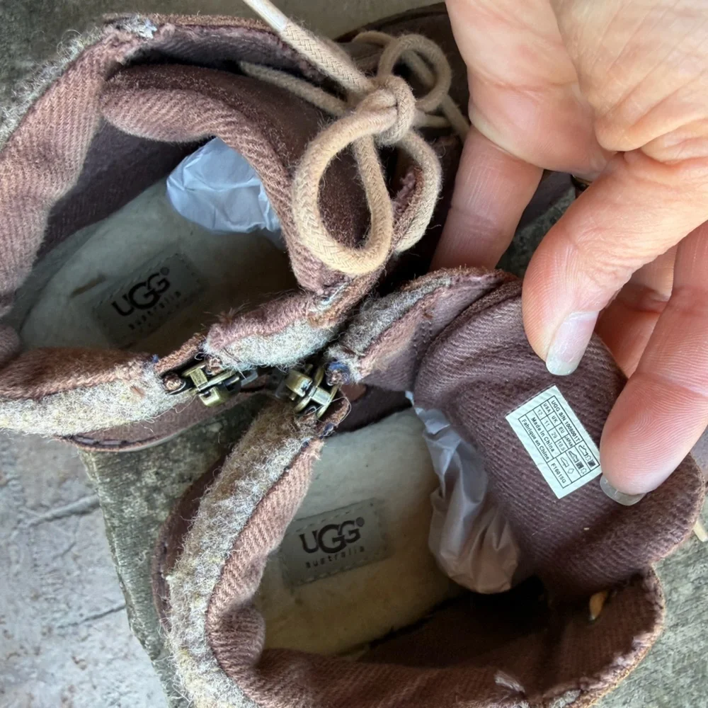 UGG Orin‎ Kids Brown Leather Lace-Up Boots w/shearling lining Sz-12 Toddler.   X